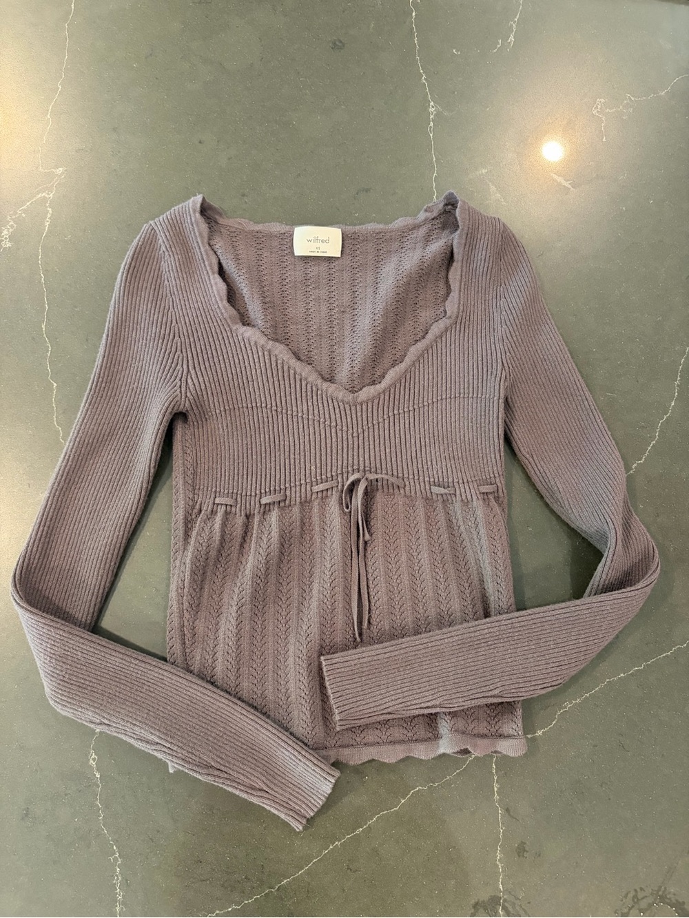 grey aritizia long sleeve size xs